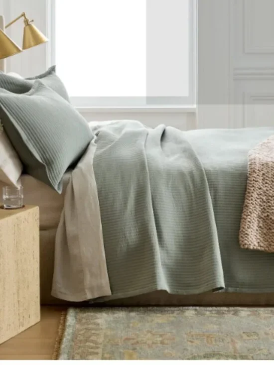 Quince Organic Cotton Matelasse Coverlet Dried Sage F/Q EUC - Picture 2 of 5